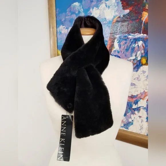 $378 Vintage Anne Klein Shearling Scarf - Picture 3 of 6